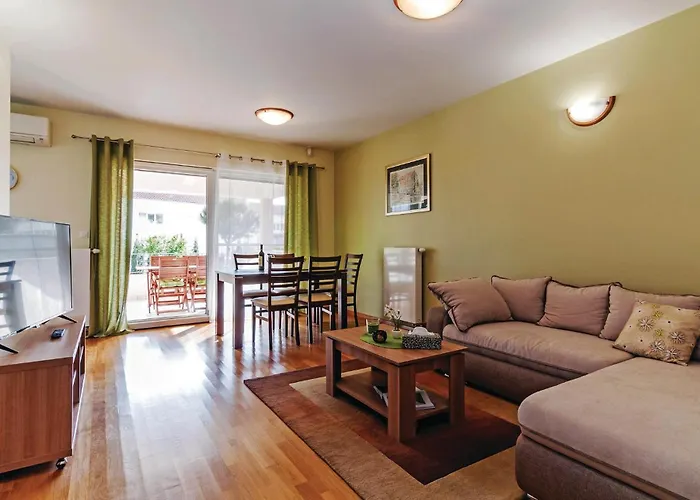 公寓 Two-bedroom In *