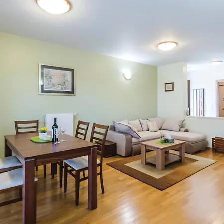 Two-bedroom In Daire Zadar