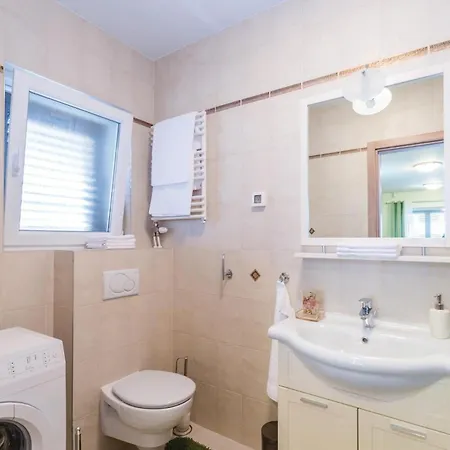 Two-bedroom In Apartament Zadar
