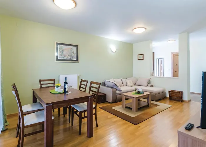 Two-bedroom In Appartement Zadar